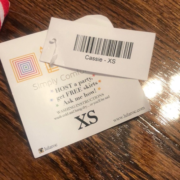 Lularoe Cassie Skirt Size XS NWT - Picture 2 of 3